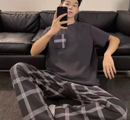 Plaid Pattern Men's Pajamas Set