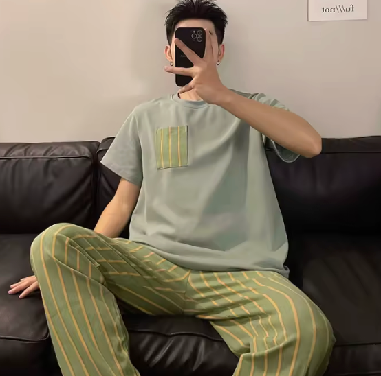 Plaid Pattern Men's Pajamas Set
